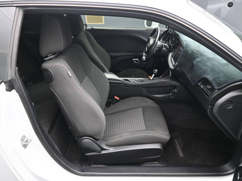 2017 Dodge Challenger R/T Plus