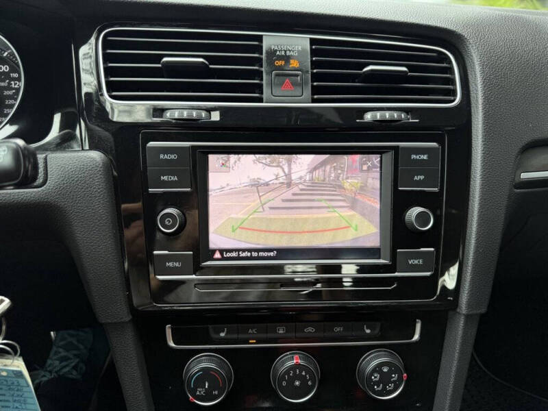 2020 Volkswagen Golf GTI S