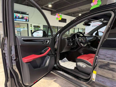 2023 Porsche Macan