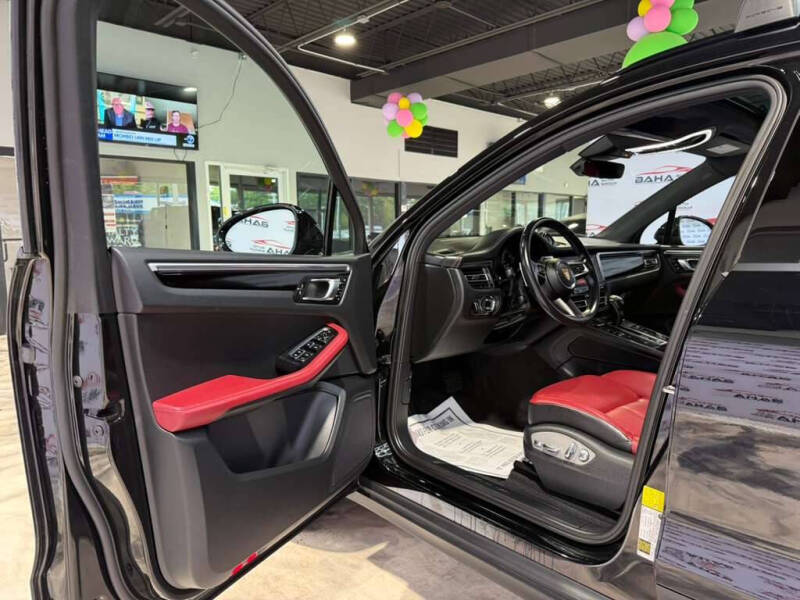 2023 Porsche Macan