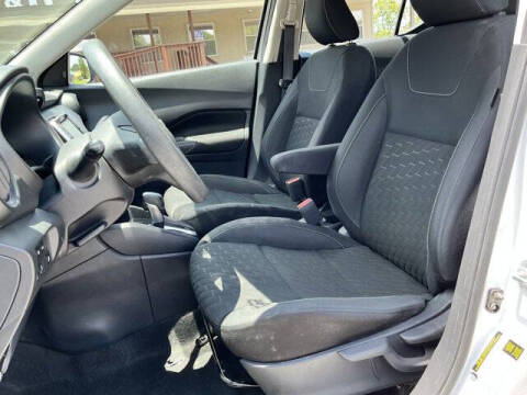 2021 Nissan Kicks S