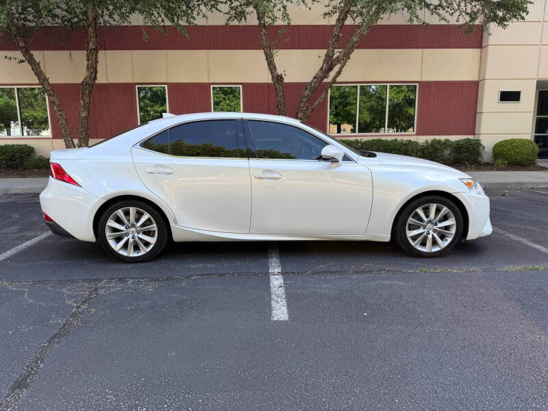 2016 Lexus IS 200t