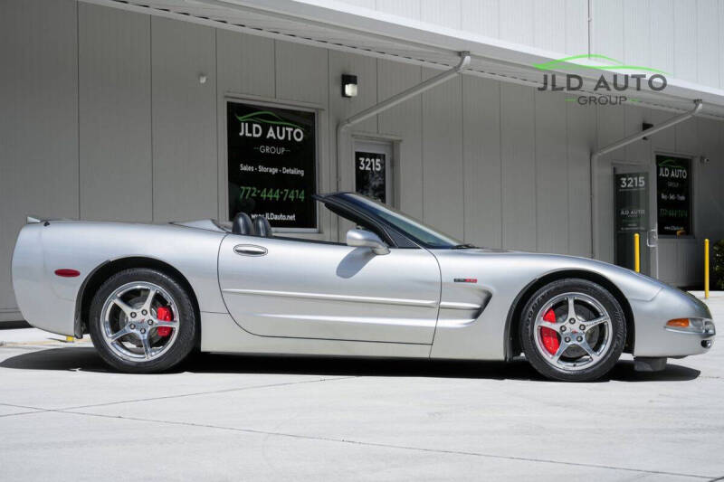 2004 Chevrolet Corvette