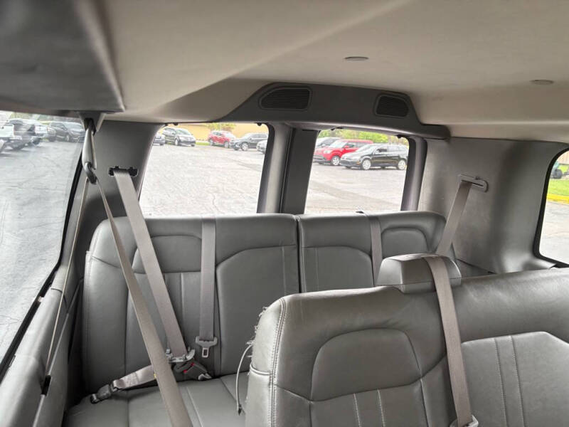 2017 Chevrolet Express LS 3500