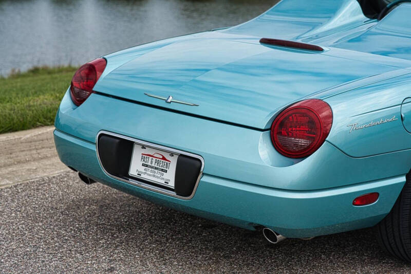 2002 Ford Thunderbird Deluxe