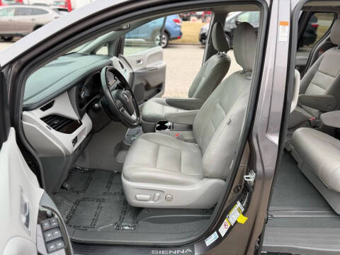 2019 Toyota Sienna XLE 8-Passenger