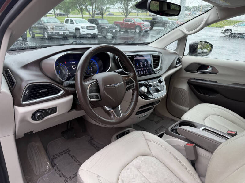 2019 Chrysler Pacifica Touring L Plus