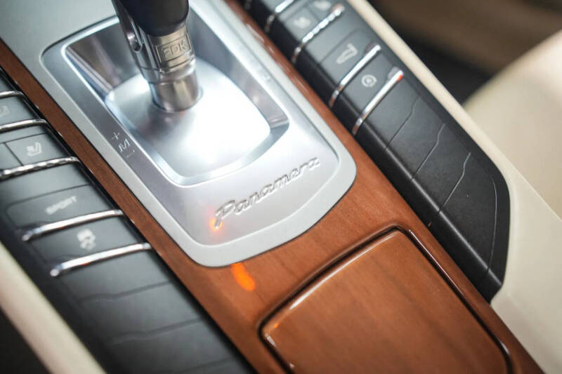 2011 Porsche Panamera