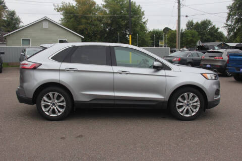 2022 Ford Edge Titanium