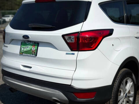 2019 Ford Escape SE