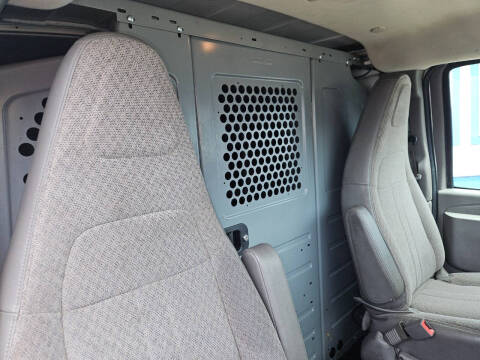 2017 GMC Savana 3500