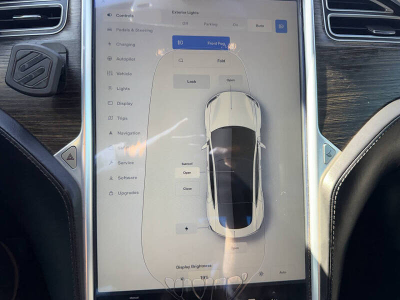 2015 Tesla Model S 85D