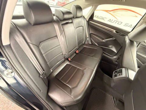 2017 Volkswagen Passat 1.8T SE