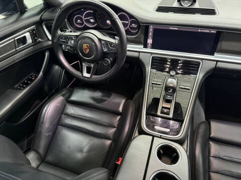 2019 Porsche Panamera Turbo