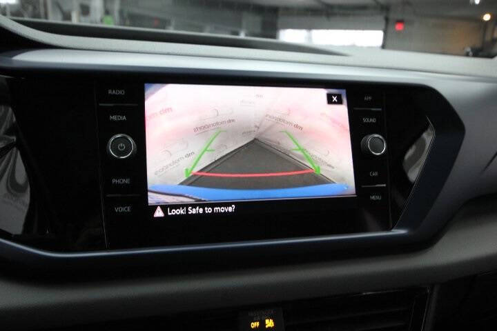 2022 Volkswagen Taos SE