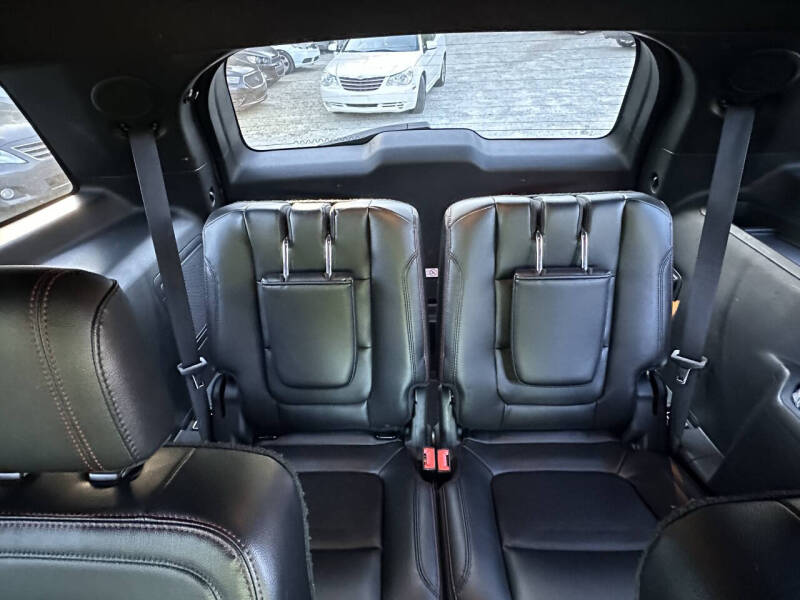 2016 Ford Explorer Sport