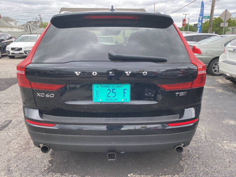 2019 Volvo XC60 T5 Momentum