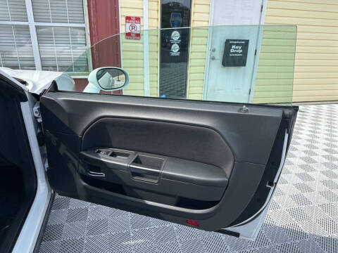 2012 Dodge Challenger SXT