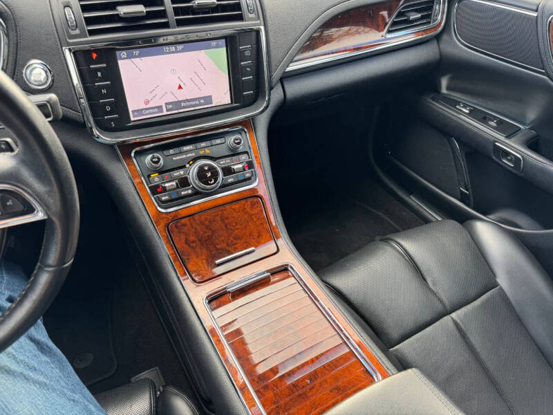 2020 Lincoln Continental Livery