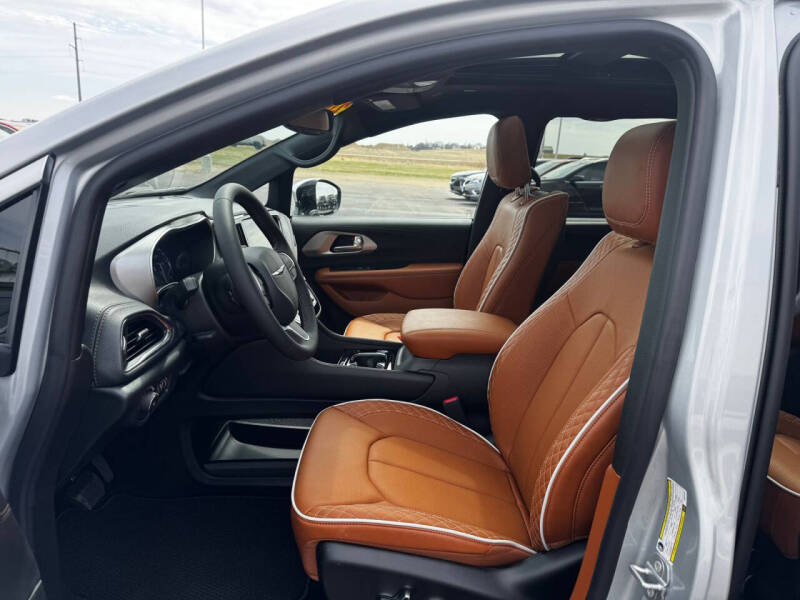 2026 Chrysler Pacifica Pinnacle