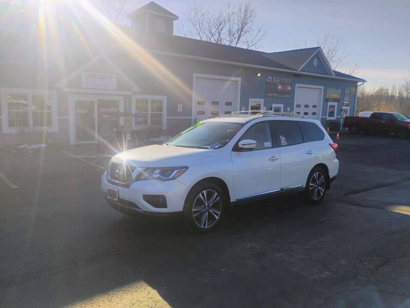 2017 Nissan Pathfinder Platinum
