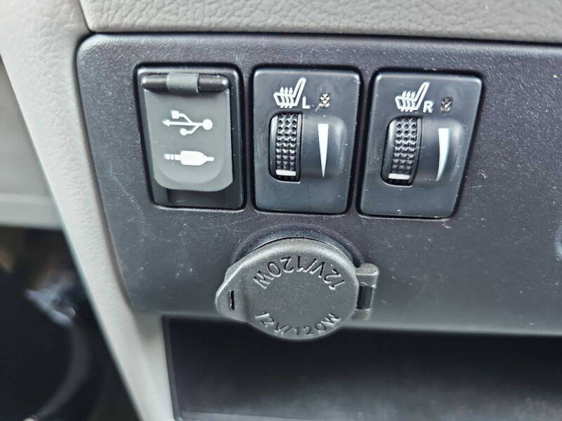 2017 Toyota Sienna XLE 7-Passenger