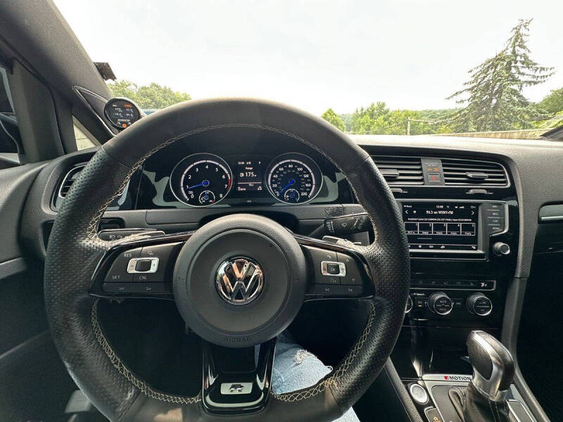 2016 Volkswagen Golf R