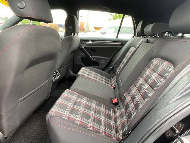 2016 Volkswagen Golf GTI