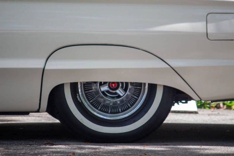 1964 Ford Thunderbird