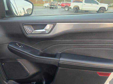 2021 Ford Escape Hybrid Titanium