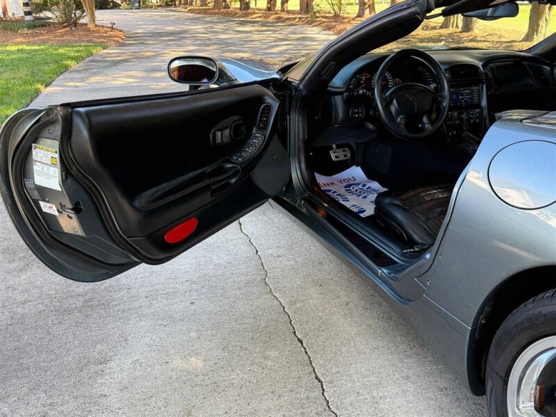 2004 Chevrolet Corvette