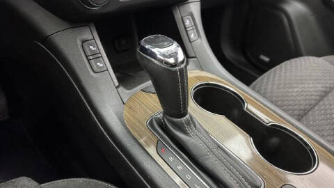 2017 GMC Acadia SLE-2