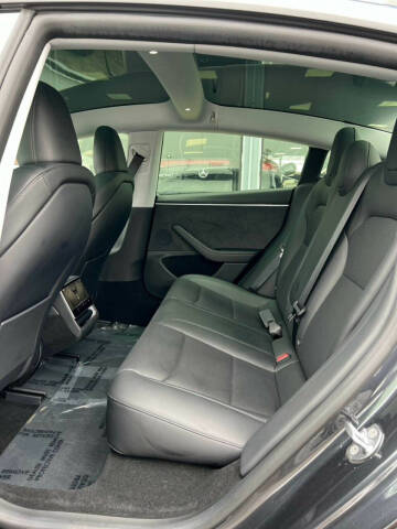 2025 Tesla Model 3 Long Range