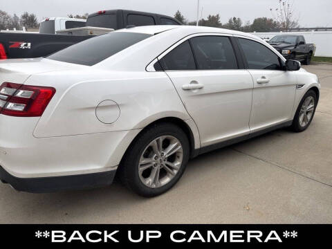 2015 Ford Taurus SEL