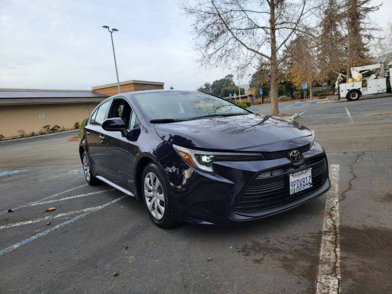 2023 Toyota Corolla LE photo 5