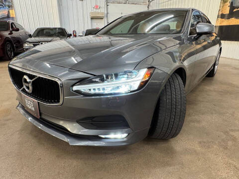 2018 Volvo S90 T5 Momentum