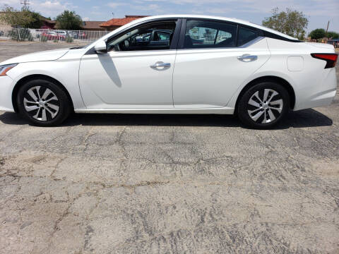2020 Nissan Altima for sale at ELITE MOTORS in Victorville CA