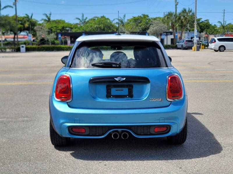 2015 MINI Hardtop 4 Door Cooper S