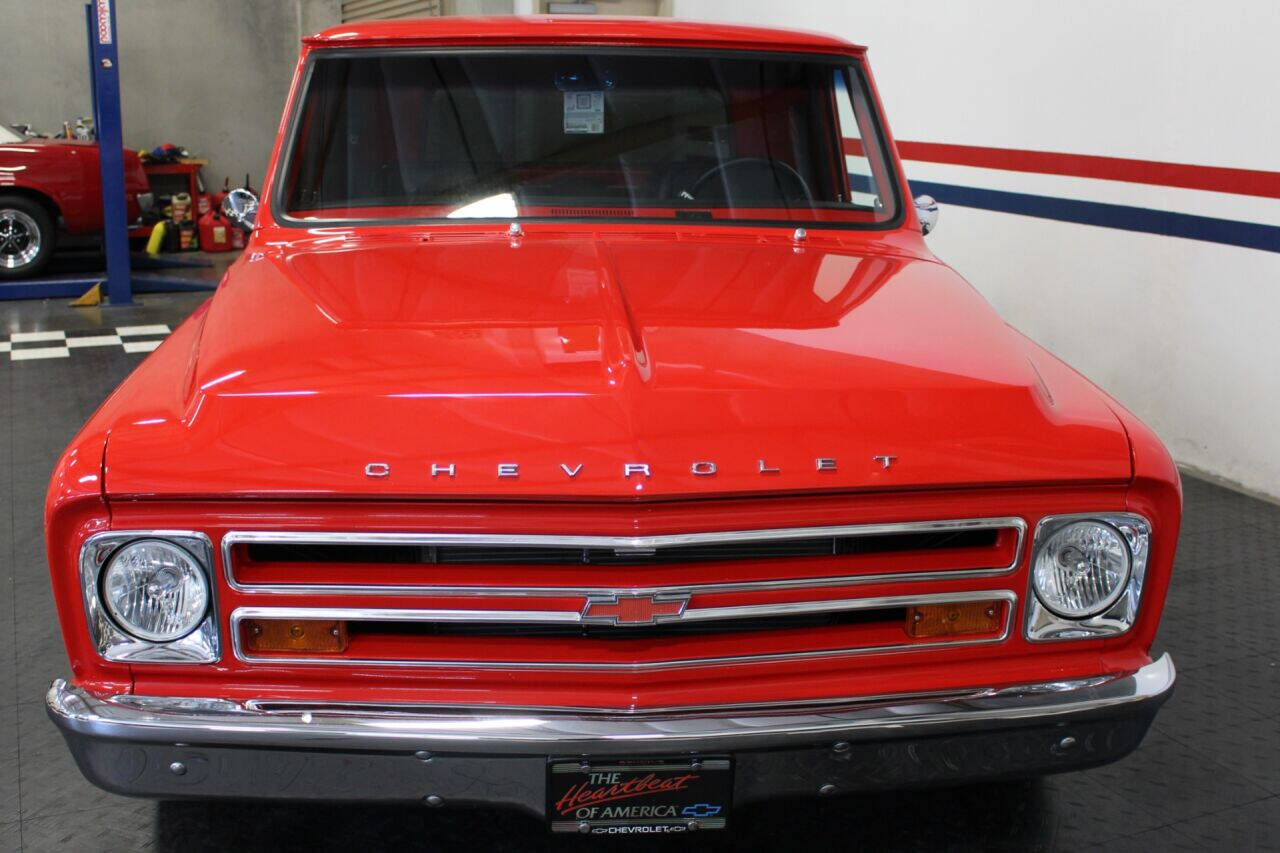 1967 Chevrolet C/K 10 Series 11