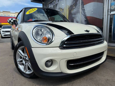 2013 MINI Convertible Cooper