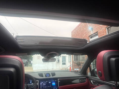 2022 Porsche Macan