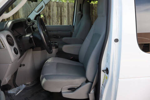 2012 Ford E-Series E-350 SD