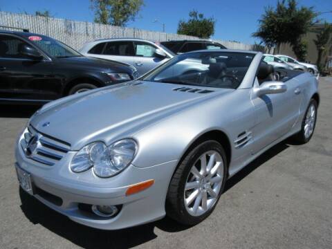 2007 Mercedes-Benz SL-Class for sale at TRAX AUTO WHOLESALE in San Mateo CA