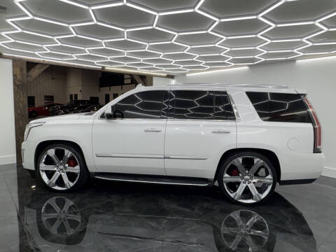 2017 Cadillac Escalade Luxury