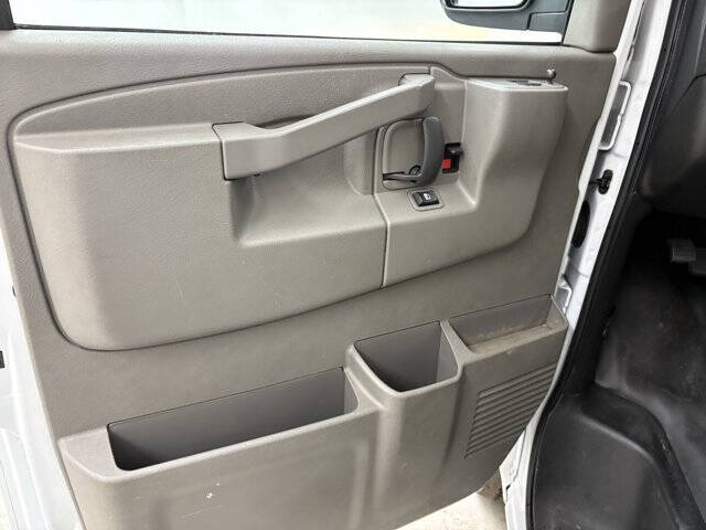 2023 GMC Savana 2500