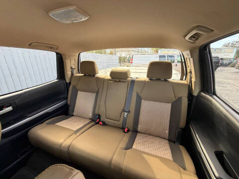 2015 Toyota Tundra SR5