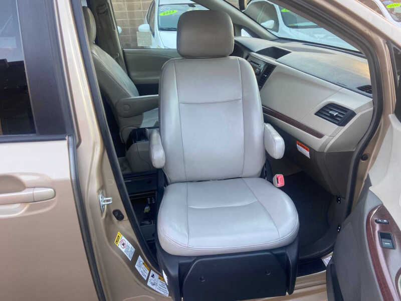 2013 Toyota Sienna