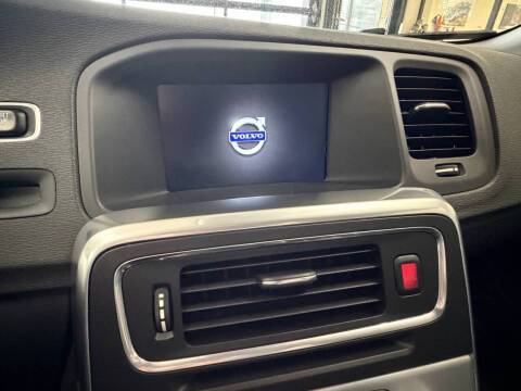 2017 Volvo V60 T5 Premier