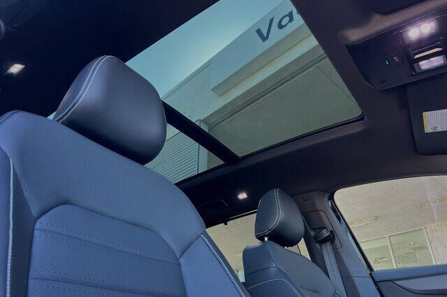 2024 Volkswagen Atlas Cross Sport SEL R-Line 4Motion