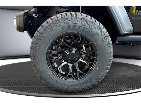 2024 Jeep Gladiator Sport